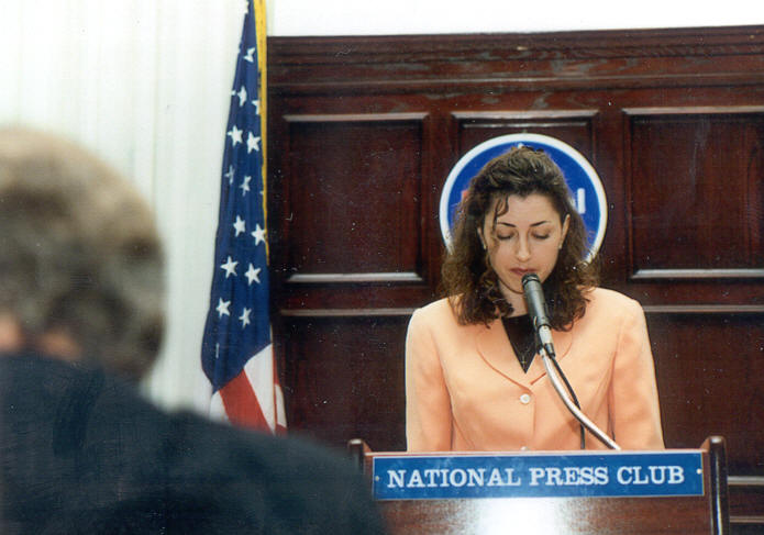 Colleen Carroll Campbell accepting journalism fellowship (photo by Doug DeMark)